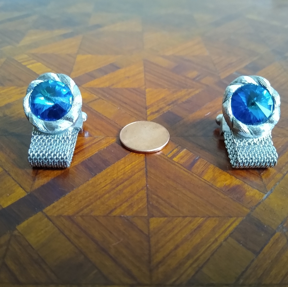 Vintage SWANK Rivol Crystal cufflinks. *UNISEX*